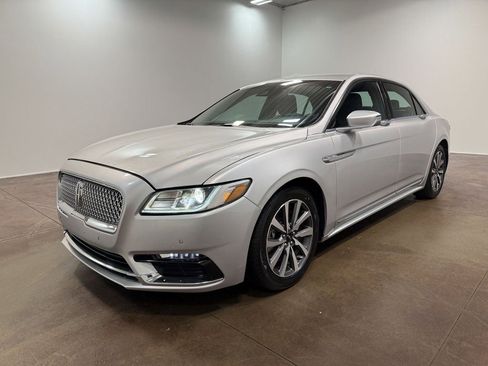 Used 2019 Lincoln Continental Premiere image 40