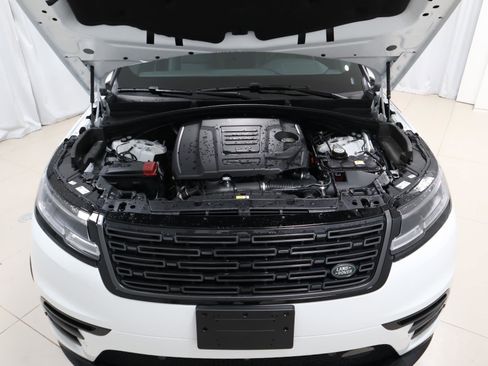 Used 2026 Land Rover Range Rover Velar Dynamic SE image 12