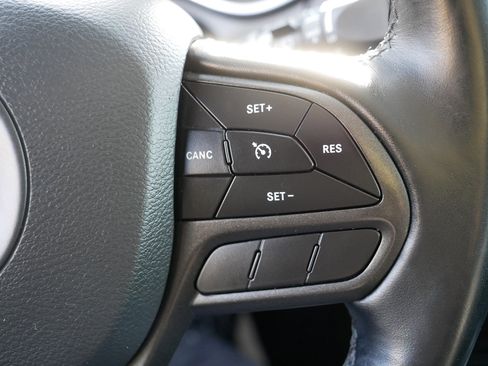 Used 2021 Jeep Cherokee Trailhawk image 29