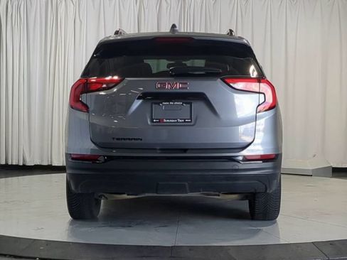 Used 2019 GMC Terrain SLE w/ Driver Convenience Package FWD image 9