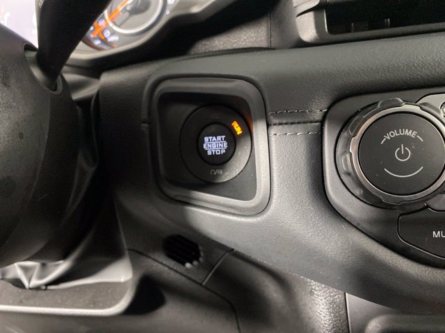 Used 2026 Jeep Wrangler Unlimited Sahara AWD/4WD image 27