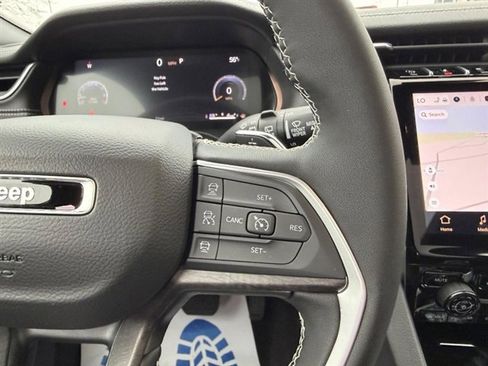 New 2025 Jeep Grand Cherokee L Limited image 16