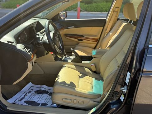Used 2011 Honda Accord EX-L image 10