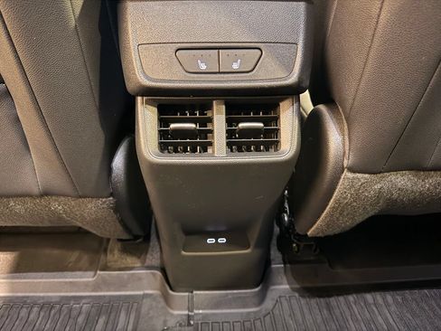 Used 2026 Chevrolet Equinox RS w/ Convenience Package III FWD image 33