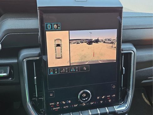 Used 2025 GMC Yukon Denali AWD/4WD image 20