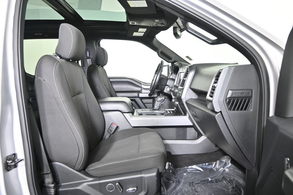 Used 2017 Ford F150 XLT w/ Equipment Group 302A Luxury AWD/4WD image 14