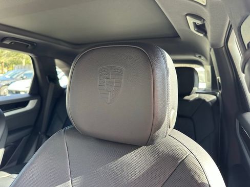 Certified 2026 Porsche Cayenne AWD/4WD image 23