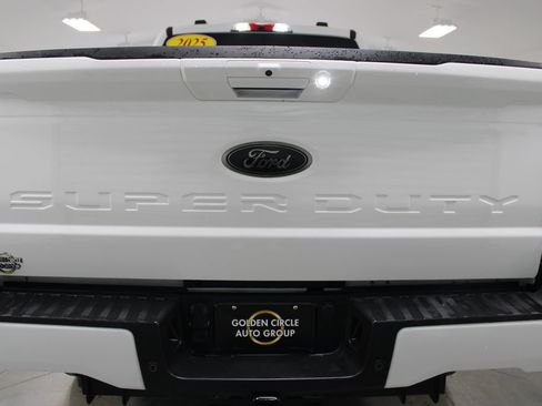 Used 2025 Ford F250 Lariat w/ Black Appearance Package AWD/4WD image 8