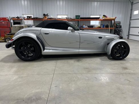 Used 2000 Plymouth Prowler image 8