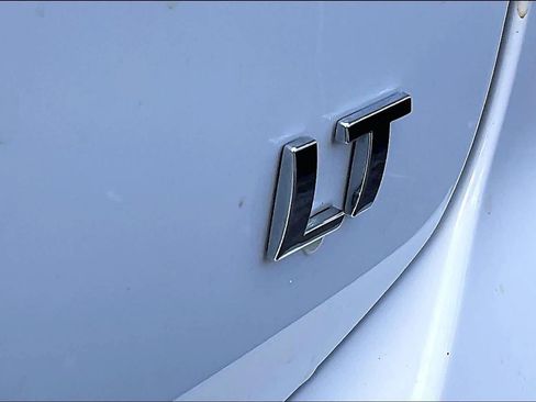 Certified 2024 Chevrolet Equinox LT FWD image 9