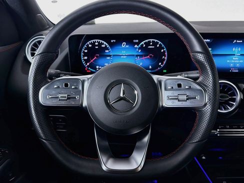 Used 2023 Mercedes-Benz GLA 250 image 18