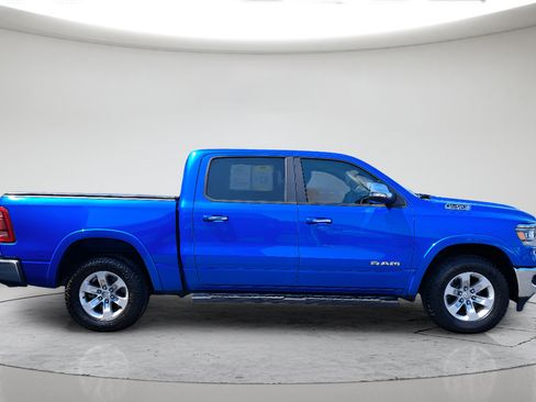 Used 2021 RAM 1500 Laramie AWD/4WD image 2