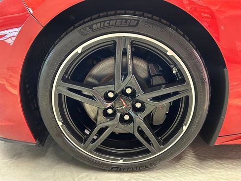 Used 2022 Chevrolet Corvette Stingray Preferred Conv w/ Z51 Performance Package RWD image 24