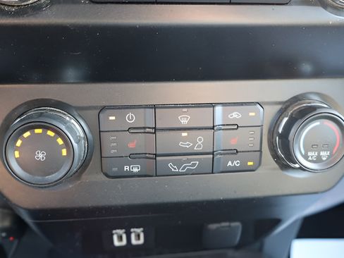 Used 2020 Ford F150 XLT w/ Equipment Group 302A Luxury AWD/4WD image 31