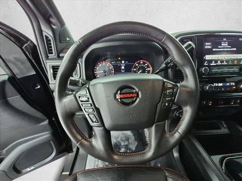 Used 2022 Nissan Titan PRO-4X w/ Pro-4x Convenience Package AWD/4WD image 28