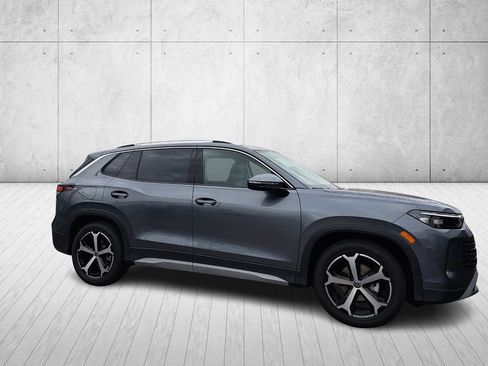 New 2026 Volkswagen Tiguan SE image 3