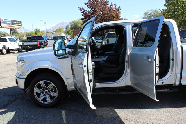 Used 2019 Ford F150 Lariat w/ Equipment Group 502A Luxury AWD/4WD image 9