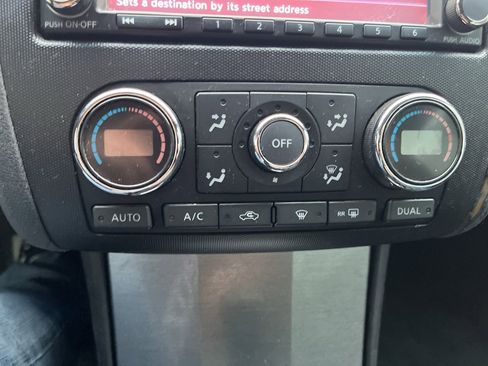 Used 2010 Nissan Altima 3.5 SR w/ Leather Pkg image 13