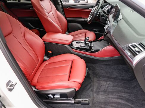 Used 2022 BMW X4 xDrive30i w/ M Sport Package 2 AWD/4WD image 9