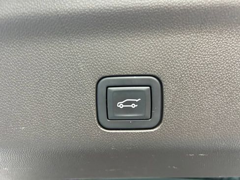 Used 2024 Cadillac Escalade Sport AWD/4WD image 45