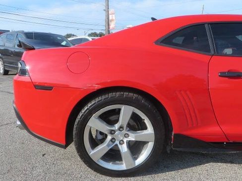 Used 2015 Chevrolet Camaro LS RWD image 24