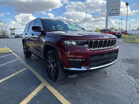 New 2025 Jeep Grand Cherokee L Limited w/ Trailer Tow Package image 2