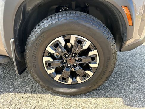 Certified 2023 Nissan Frontier PRO-4X w/ Pro Convenience Package image 10