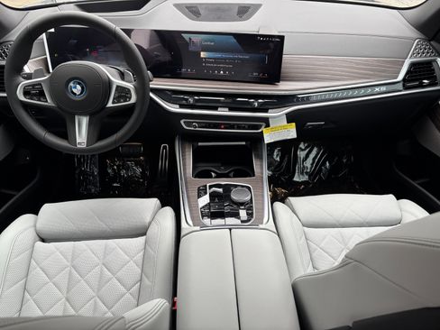 Used 2026 BMW X5 xDrive50e w/ M Sport Package AWD/4WD image 6