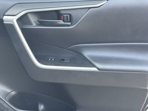 Used 2023 Toyota RAV4 LE FWD image 14