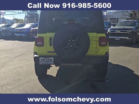 Used 2023 Jeep Wrangler Sport AWD/4WD image 9
