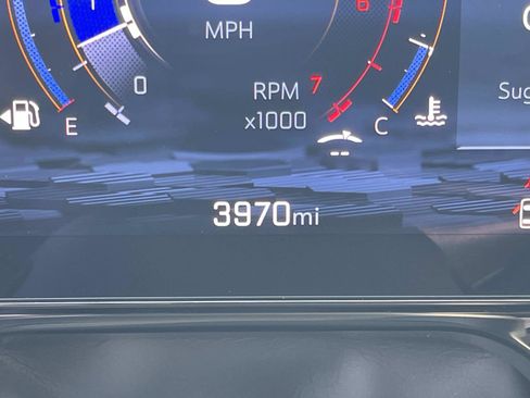 Used 2025 Chevrolet Tahoe Premier AWD/4WD image 46