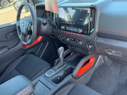 New 2026 Nissan Frontier PRO-4X w/ Pro-4x Convenience Package image 11