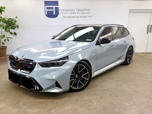 Used 2026 BMW M5 Touring image 23