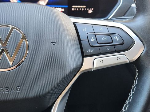 Certified 2023 Volkswagen Tiguan SE image 19