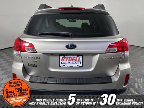 Used 2014 Subaru Outback 2.5i Limited AWD/4WD image 6