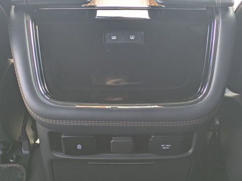Used 2022 Lincoln Navigator L Black Label AWD/4WD image 16