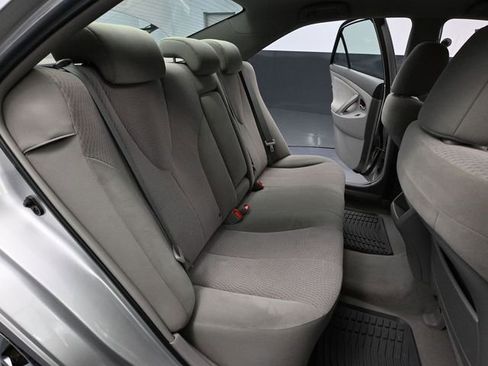 Used 2011 Toyota Camry LE image 35