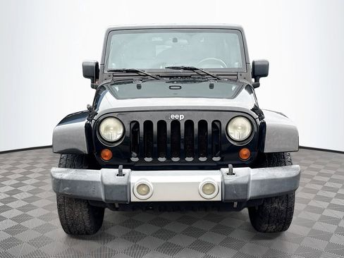 Used 2009 Jeep Wrangler Unlimited Sahara w/ Trailer Tow Group AWD/4WD image 2