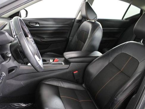 Certified 2019 Nissan Altima 2.5 SR FWD image 20