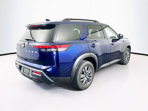 Used 2025 Nissan Pathfinder SV FWD image 9