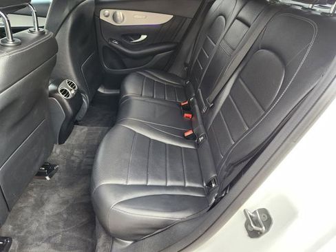 Used 2020 Mercedes-Benz GLC 300 4MATIC image 29