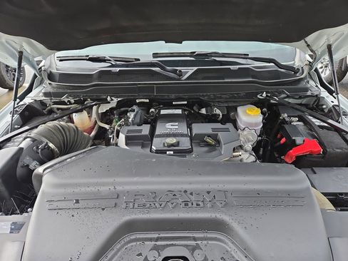 Used 2024 RAM 2500 Laramie w/ Safety Group image 27