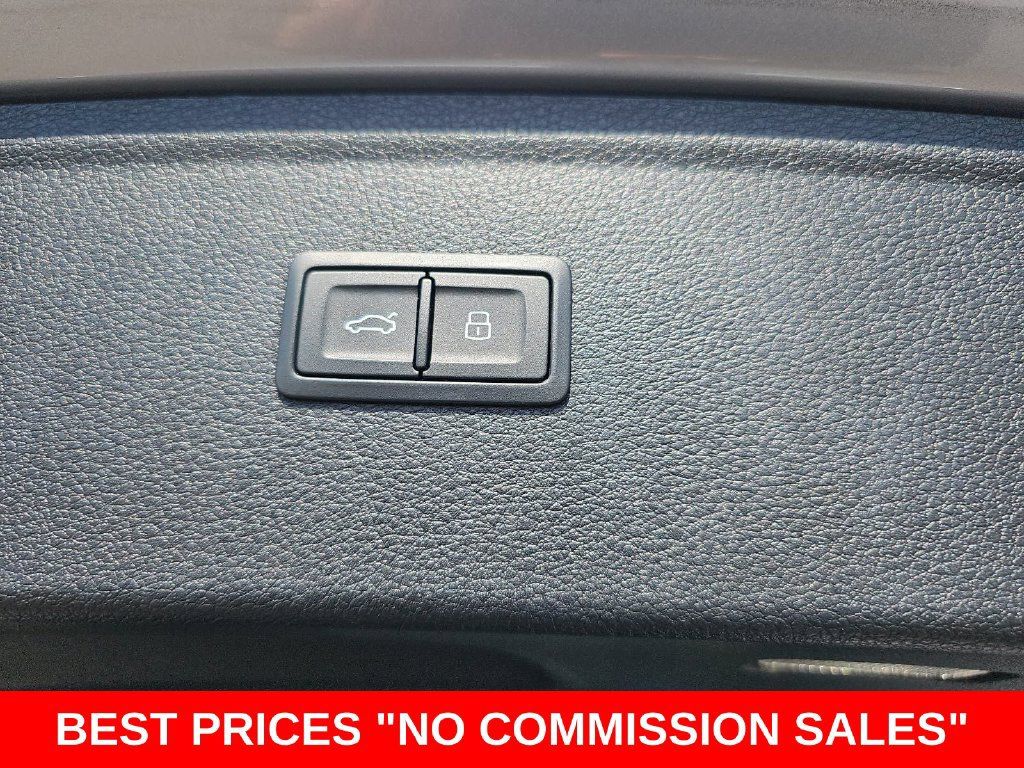 Used 2023 Audi Q5 2.0T Premium Plus w/ Premium Plus Package AWD/4WD image 13
