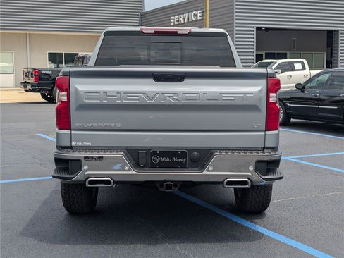 New 2026 Chevrolet Silverado 1500 LT w/ Z71 Off-Road Package AWD/4WD image 4