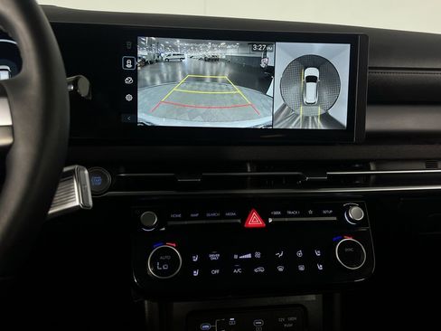 Used 2025 Hyundai Tucson Limited image 18