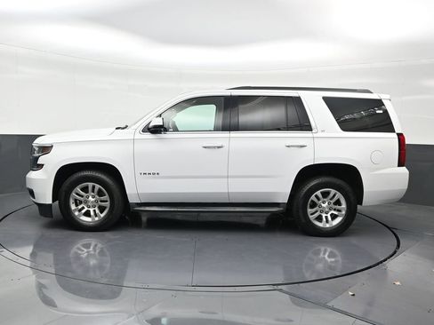 Used 2017 Chevrolet Tahoe LT image 2