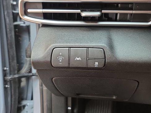 Used 2021 Hyundai Elantra SEL FWD image 23