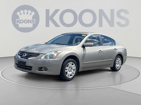 Used 2012 Nissan Altima 2.5 S FWD image 1