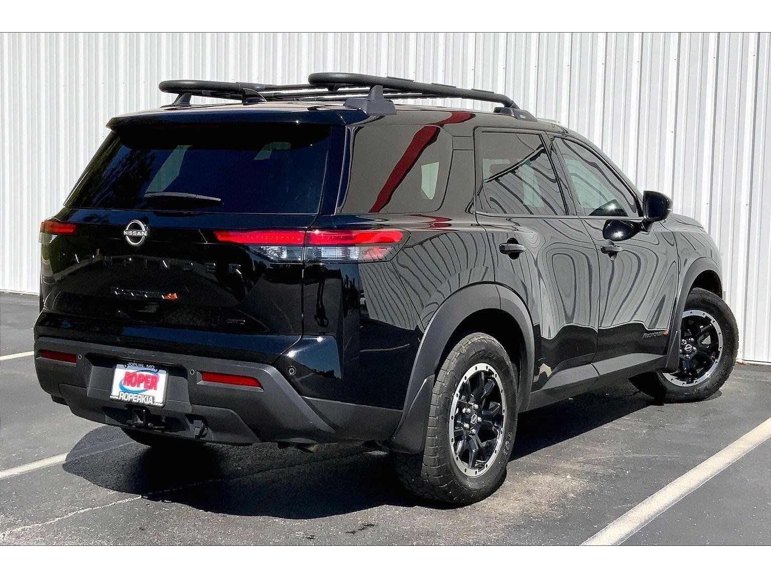 Used 2024 Nissan Pathfinder Rock Creek AWD/4WD image 11
