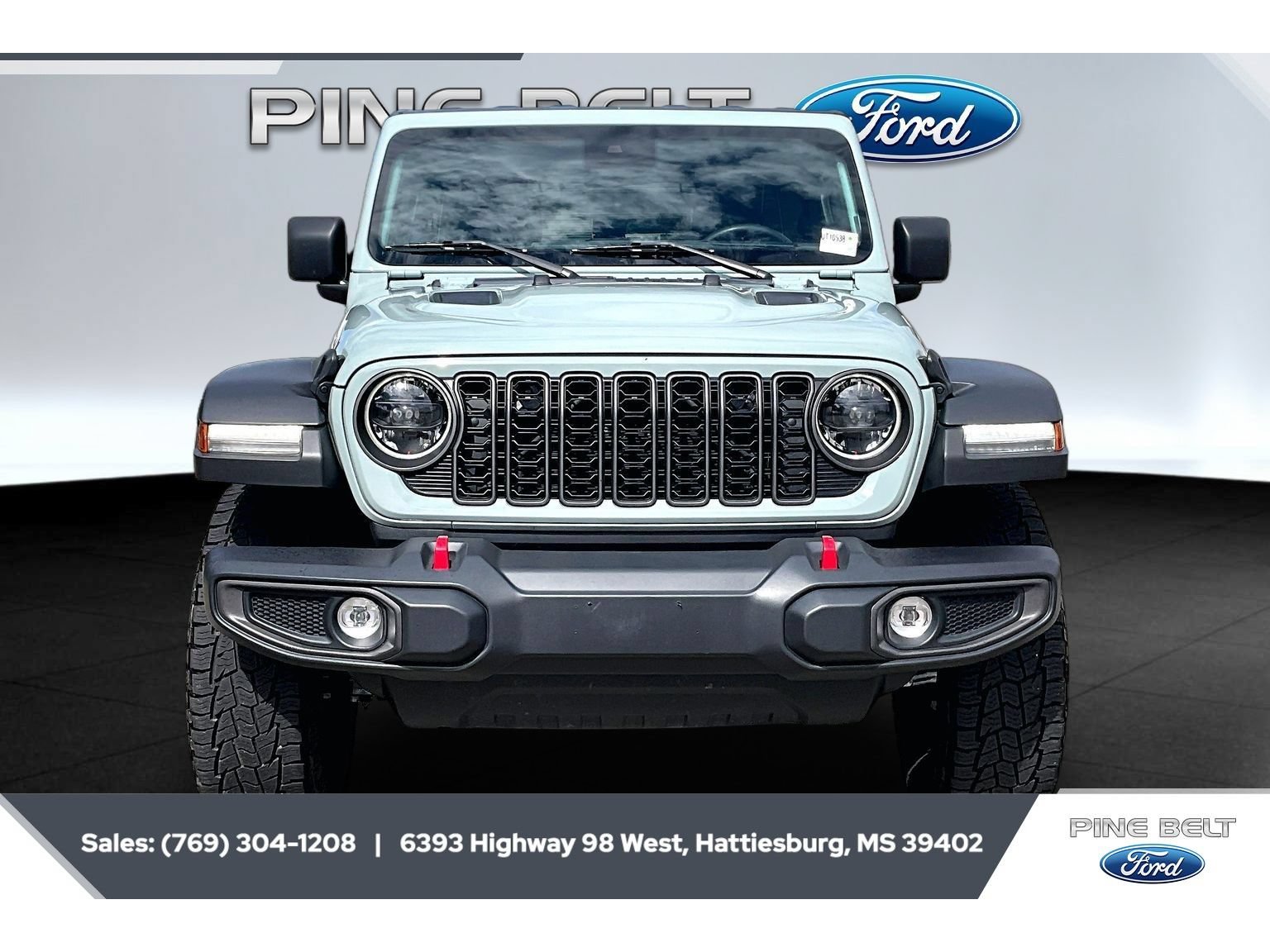 Used 2024 Jeep Wrangler Unlimited Rubicon AWD/4WD image 3